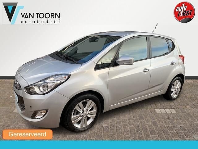 Grijs Occasion 2015 Hyundai ix20 Hatchback | € 12.498 (Eerlijke prijs) - Afbeelding 1/4