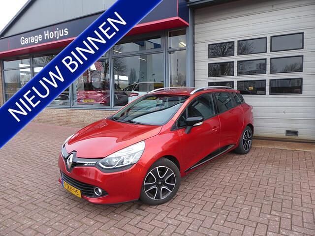 Rood Occasion 2013 Renault Clio GrandTour Dynamique Stationwagen | € 4.950 (Eerlijke prijs) - Afbeelding 1/4