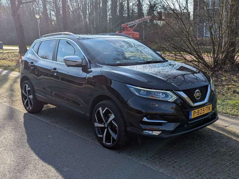Zwart Gebruikt 2018 Nissan Qashqai Tekna SUV | € 17.499 (Eerlijke prijs) - Afbeelding 1/4