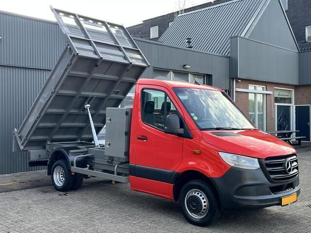 Rood Occasion 2020 Mercedes Sprinter Van | € 27.850 (Super prijs) - Afbeelding 1/4