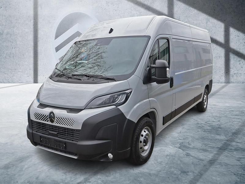 Grijs Gebruikt 2024 Citroën Jumper MPV | € 35.490 - Afbeelding 1/1