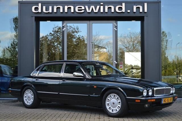 Groen Gebruikt 1996 Daimler Double Six Serie 1 Sedan | € 14.950 - Afbeelding 1/4