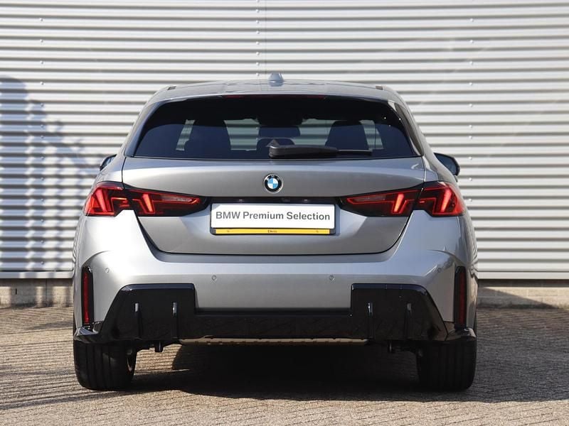 Occasion BMW 120 M Sport 170 PK (125 kW) 2025 Grijs Hatchback