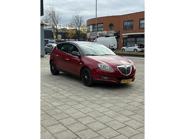 Occasion Lancia Delta 190 PK (139 kW) 2009 Rood Hatchback