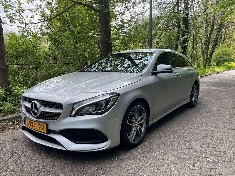 Zilver Occasion 2017 Mercedes CLA180 Business Sedan | € 17.000 (Goede deal) - Afbeelding 1/4