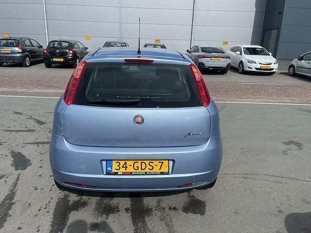 Occasion Fiat Grande Punto 77 PK (56 kW) 2008 Blauw Hatchback