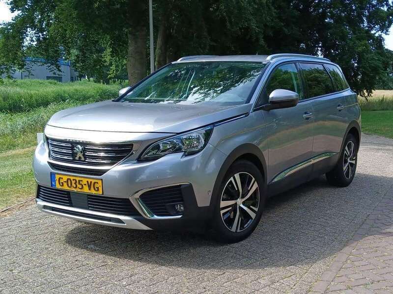 Zilver Gebruikt 2019 Peugeot 5008 Allure MPV | € 17.900 (Goede deal) - Afbeelding 1/4