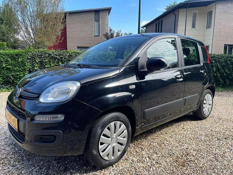 Zwart Gebruikt 2013 Fiat Panda Hatchback | € 3.975 (Iets duurder) - Afbeelding 1/4