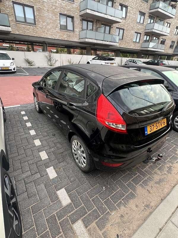 Zwart Gebruikt 2011 Ford Fiesta Limited Hatchback | € 3.250 (Eerlijke prijs) - Afbeelding 1/4