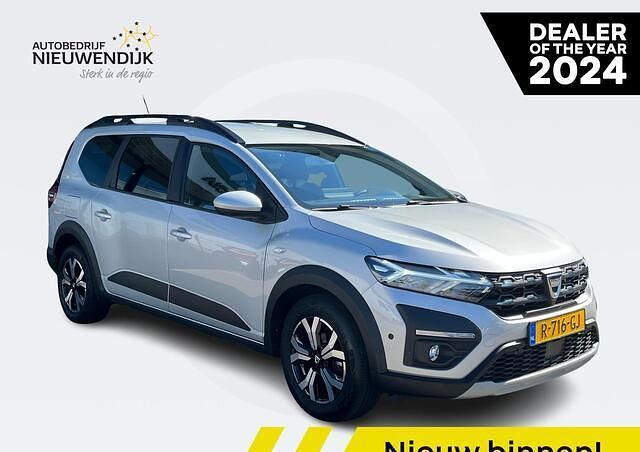 Gris moonstone kqf Gebruikt 2022 Dacia Jogger Comfort MPV | € 17.995 (Eerlijke prijs) - Afbeelding 1/4
