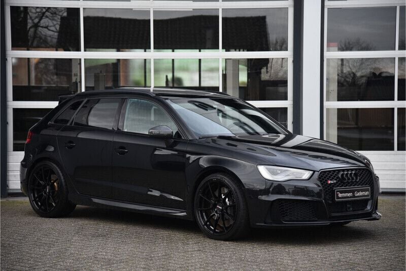 Zwart Gebruikt 2016 Audi RS3 Proline Hatchback | € 37.450 (Eerlijke prijs) - Afbeelding 1/4