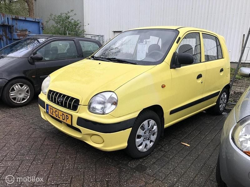 Geel Occasion 2001 Hyundai Atos Hatchback | € 595 (Goede deal) - Afbeelding 1/4