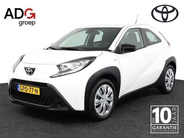 Wit Occasion 2024 Toyota Aygo X Play SUV | € 16.900 (Goede deal) - Afbeelding 1/4