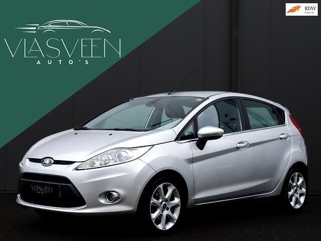 Grijs Occasion 2010 Ford Fiesta Titanium Hatchback | € 4.450 (Eerlijke prijs) - Afbeelding 1/3
