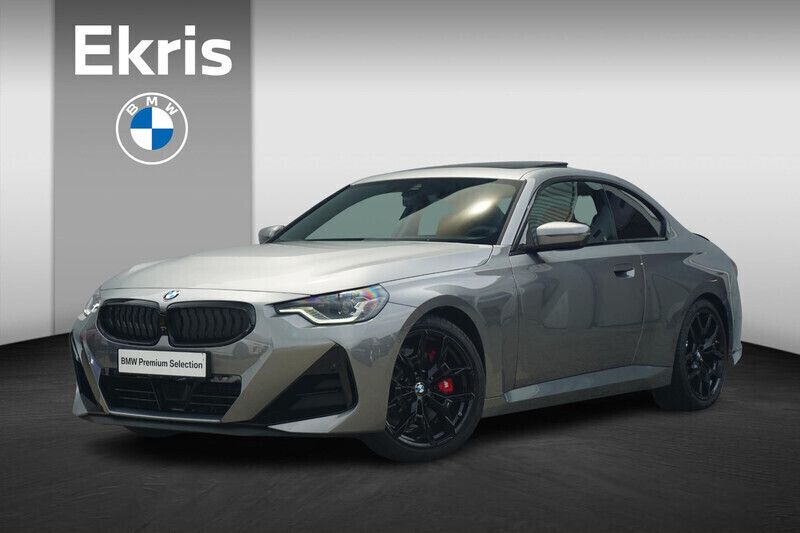 Grijs Gebruikt 2025 BMW 220 M Sport Coupé | € 73.350 - Afbeelding 1/4