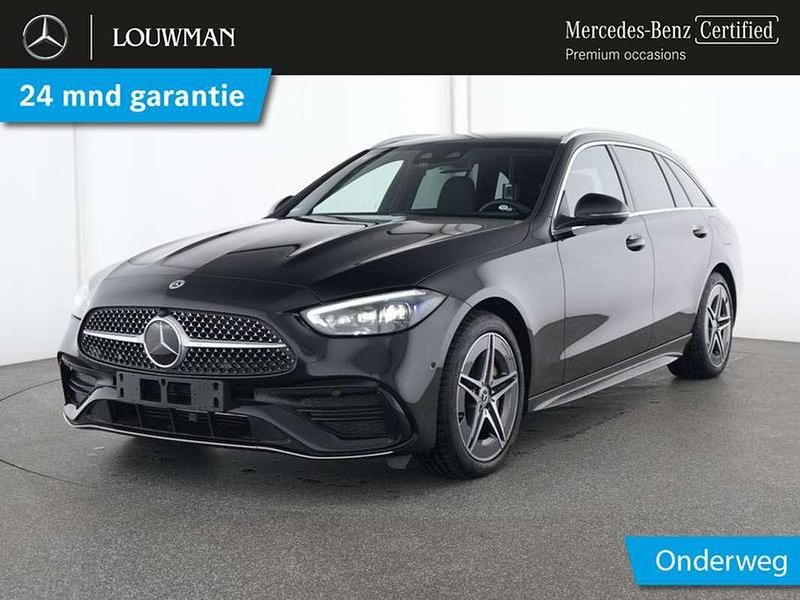 Zwart Gebruikt 2025 Mercedes C300e AMG Stationwagen | € 52.750 (Eerlijke prijs) - Afbeelding 1/4