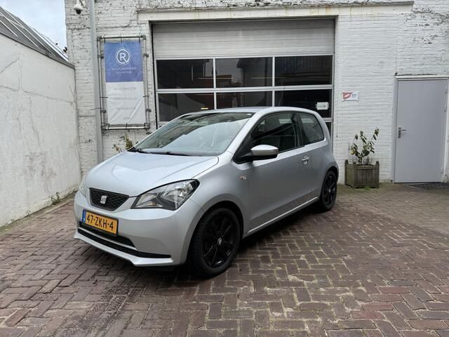 Grijs Gebruikt 2012 Seat Mii Style Hatchback | € 4.995 (Eerlijke prijs) - Afbeelding 1/4