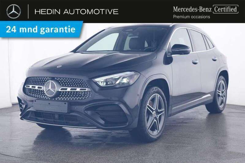 Zwart Gebruikt 2024 Mercedes GLA250 AMG line SUV | € 54.900 - Afbeelding 1/3