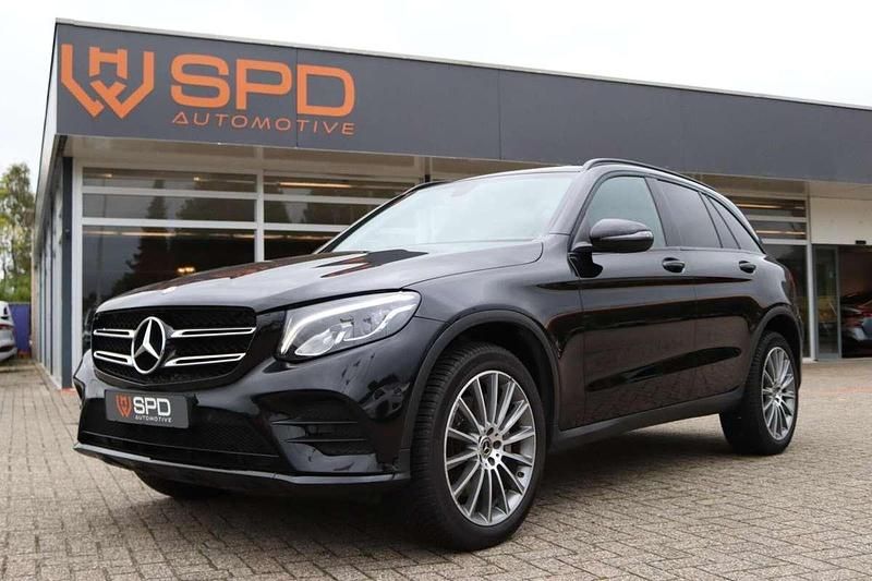 Zwart Gebruikt 2017 Mercedes GLC350 Business SUV | € 27.450 (Eerlijke prijs) - Afbeelding 1/4