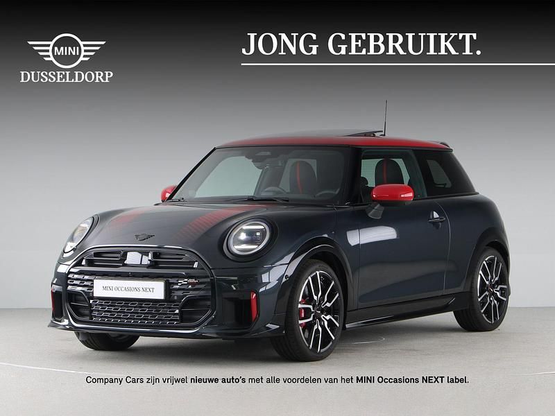 Grijs Nieuw 2025 Mini John Cooper Works Hatchback | € 52.200 (Duur) - Afbeelding 1/4