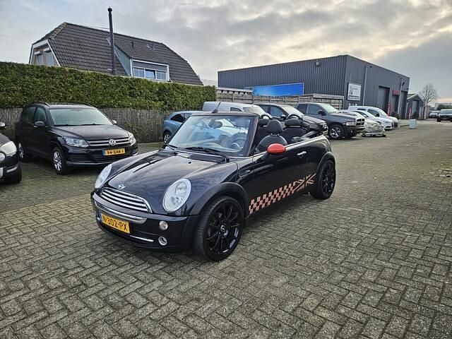 Zwart Occasion 2007 Mini One Cabriolet Cabriolet | € 3.999 (Eerlijke prijs) - Afbeelding 1/4