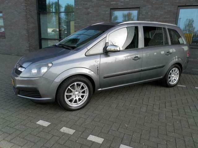 Occasion Opel Zafira Essentia 105 PK (77 kW) 2005 Grijs MPV