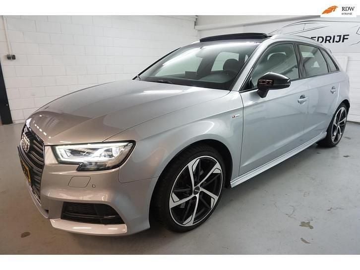 Gebruikt 2019 Audi A3 S-Line | € 26.950 - Afbeelding 1/4