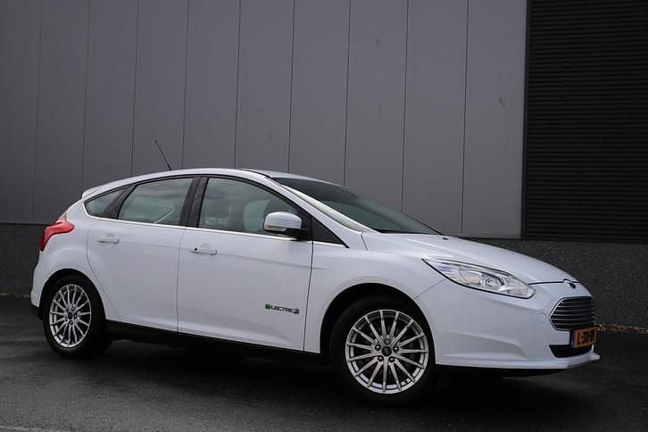 Gebruikt 2013 Ford Focus Electric Titanium Hatchback | € 7.950 - Afbeelding 1/1