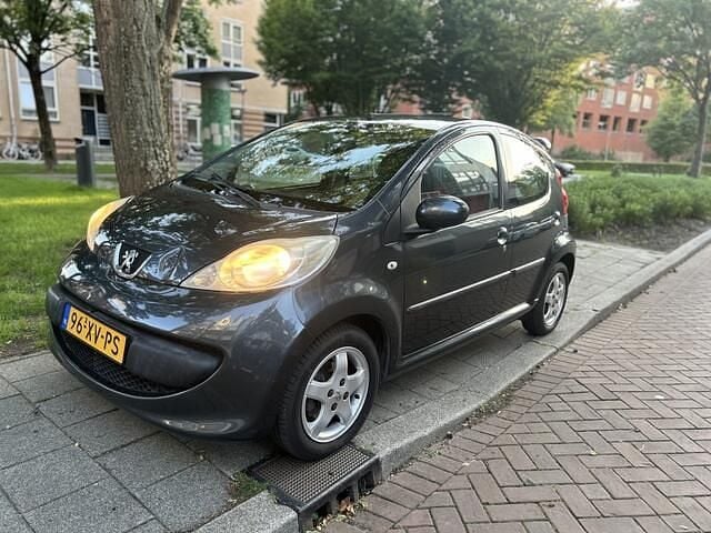 Grijs Gebruikt 2007 Peugeot 107 Hatchback | € 1.999 (Eerlijke prijs) - Afbeelding 1/4