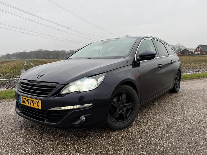 Occasion 2015 Peugeot 308 GT-line | € 5.850 (Eerlijke prijs) - Afbeelding 1/4