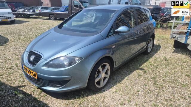 Blauw Gebruikt 2004 Seat Toledo Sport Stationwagen | € 499 - Afbeelding 1/4