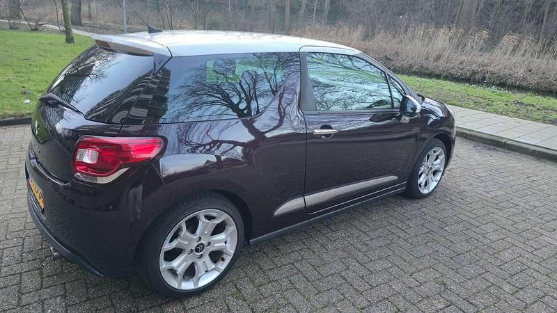 Occasion Citroën DS3 Business Class 82 PK (60 kW) 2014 Paars Hatchback