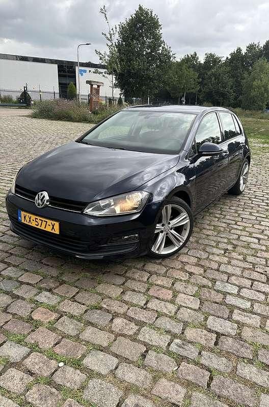Blauw Gebruikt 2017 VW Golf VII Comfortline Hatchback | € 12.000 (Goede deal) - Afbeelding 1/4
