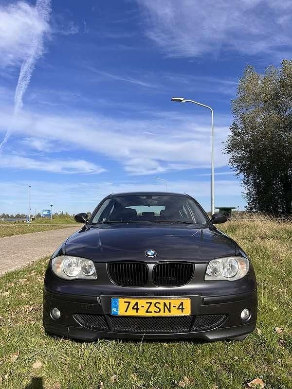 Gebruikt 2004 BMW 120 Hatchback | € 2.700 (Eerlijke prijs) - Afbeelding 1/4