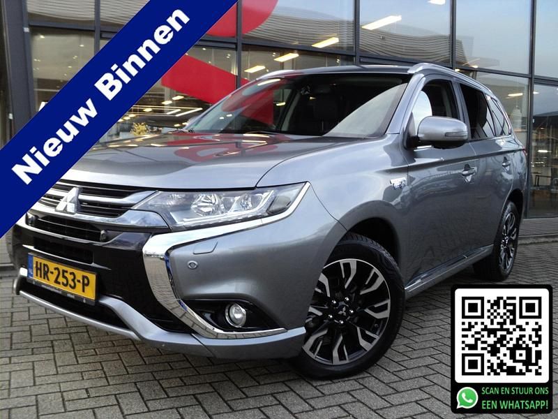 Grijs Occasion 2015 Mitsubishi Outlander Instyle SUV | € 12.845 (Iets duurder) - Afbeelding 1/4