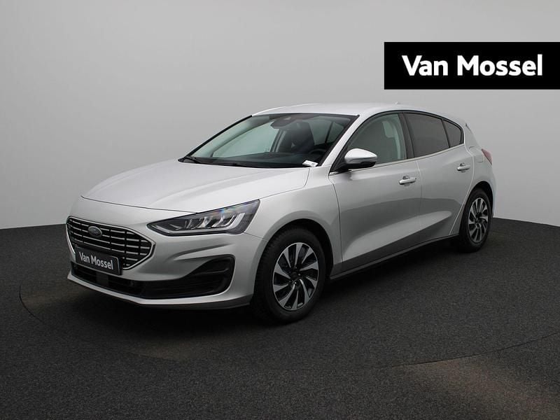 Grijs Gebruikt 2023 Ford Focus Titanium Hatchback | € 18.900 (Super prijs) - Afbeelding 1/4