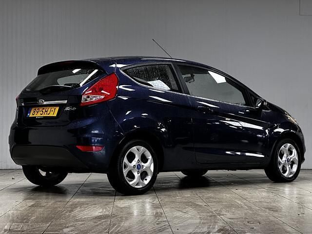 Occasion Ford Fiesta Titanium 60 PK (44 kW) 2011 Blauw Hatchback
