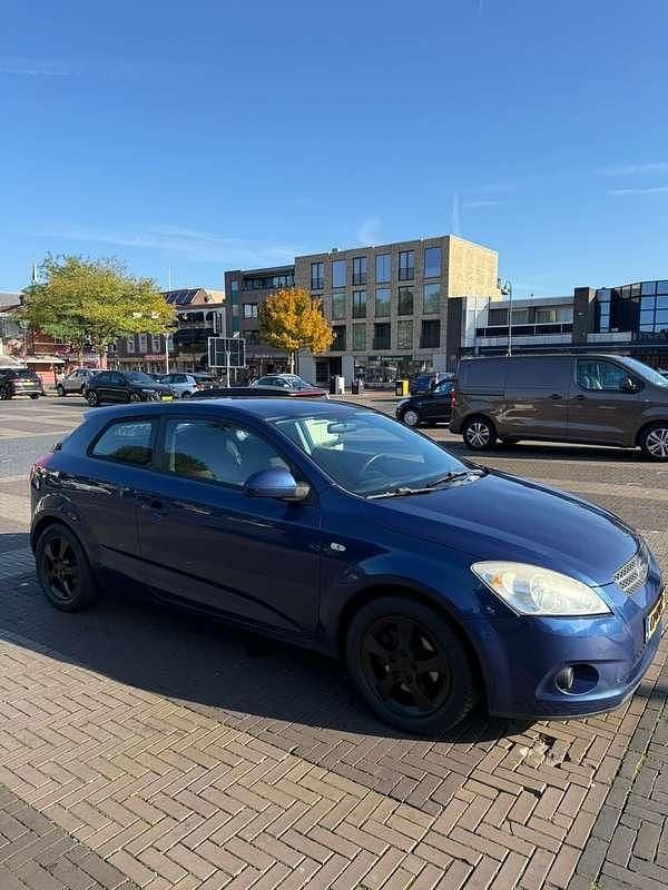 Occasion 2008 Kia ProCeed EX Sedan | € 1.299 (Eerlijke prijs) - Afbeelding 1/4