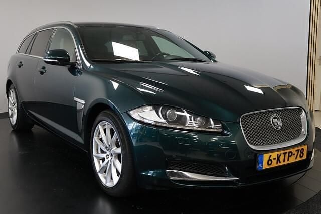 Occasion Jaguar XF Sportbrake Business Edition 275 PK (202 kW) 2013 Groen (metallic) Stationwagen