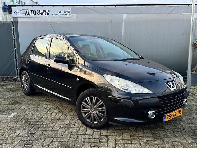 Zwart (metallic) Gebruikt 2006 Peugeot 307 Hatchback | € 1.999 (Goede deal) - Afbeelding 1/4
