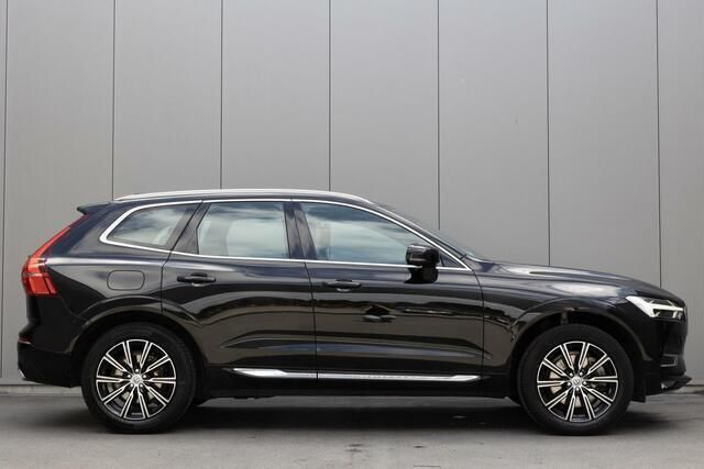 Zwart Gebruikt 2018 Volvo XC60 Inscription SUV | € 34.945 (Eerlijke prijs) - Afbeelding 1/4