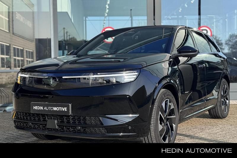 Zwart Occasion 2025 Opel Grandland Electric Business Edition SUV | € 36.445 (Eerlijke prijs) - Afbeelding 1/3