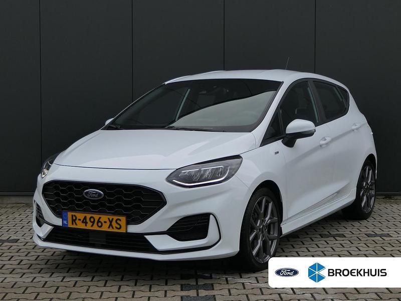 Wit Gebruikt 2022 Ford Fiesta ST-Line Hatchback | € 17.940 (Eerlijke prijs) - Afbeelding 1/4