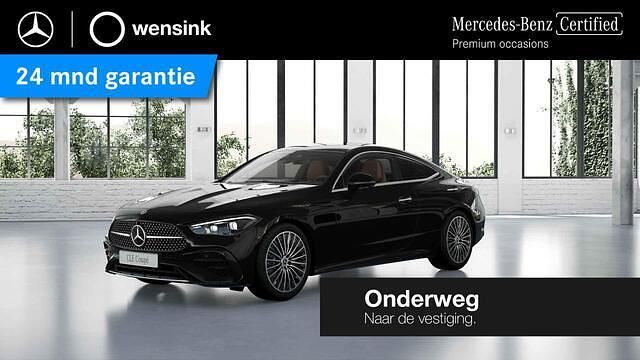 Zwart Gebruikt 2024 Mercedes 200 AMG line Coupé | € 58.850 (Goede deal) - Afbeelding 1/4