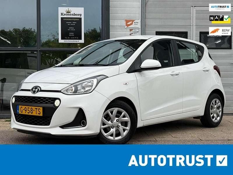 Wit Occasion 2020 Hyundai i10 Hatchback | € 8.999 (Goede deal) - Afbeelding 1/4