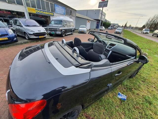 Zwart Gebruikt 2007 Peugeot 207 CC Cabriolet | € 1.750 (Eerlijke prijs) - Afbeelding 1/4