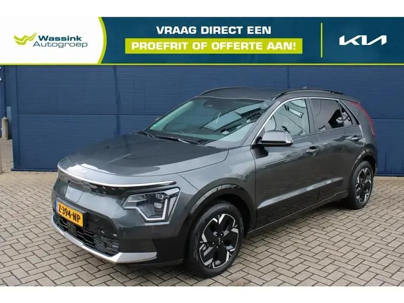 Grijs Gebruikt 2024 Kia e-Niro 2 SUV | € 31.900 (Super prijs) - Afbeelding 1/4