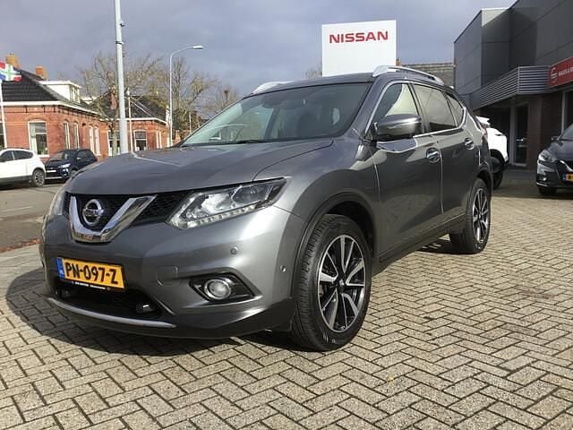 Grijs Gebruikt 2017 Nissan X-Trail Tekna SUV | € 17.950 (Eerlijke prijs) - Afbeelding 1/4