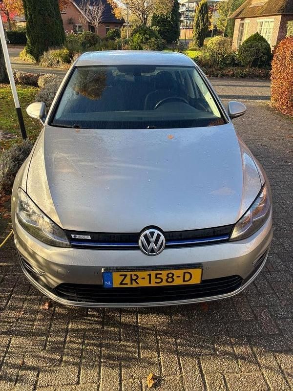 Gebruikt 2019 VW e-Golf Hatchback | € 10.500 (Super prijs) - Afbeelding 1/4