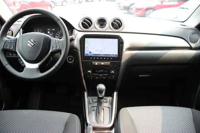 Blauw Gebruikt 2024 Suzuki Vitara SUV | € 29.750 (Eerlijke prijs) - Afbeelding 1/3